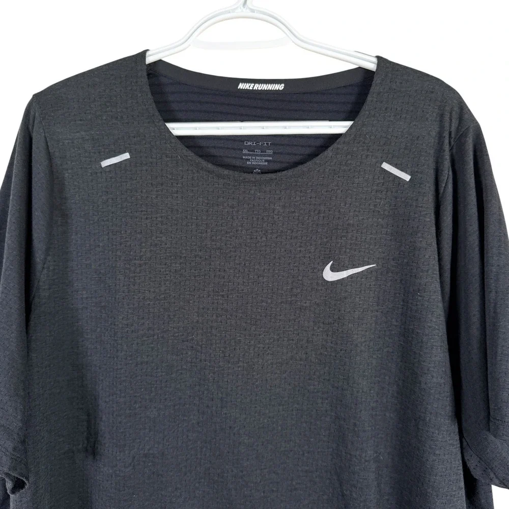 Nike Running Dri-FIT Rise 365 Shirt Mens 2XL Black DD1534-010 Short Sleeve